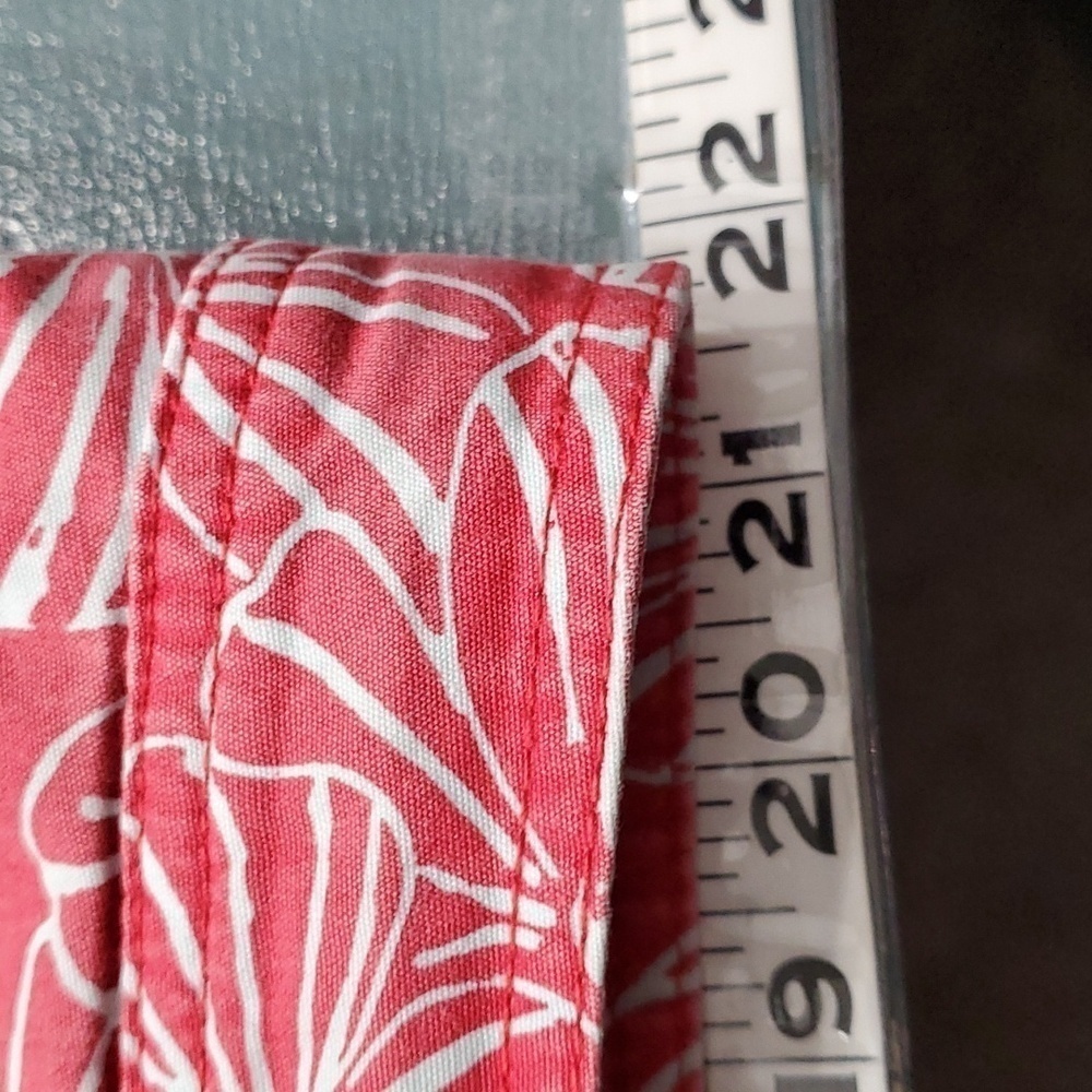 REYN Spooner mens red and white trunks. Size 40. Tie front snd 3 pockets i - Picture 9 of 9